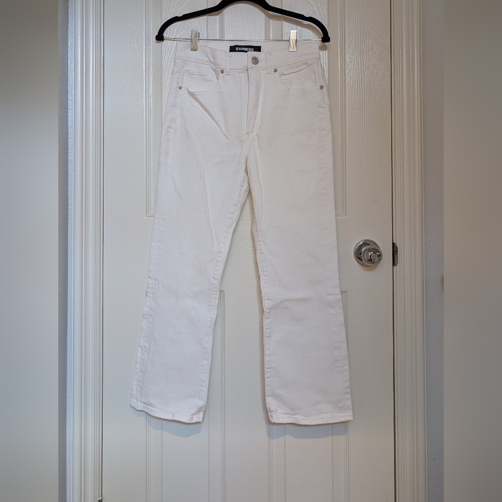 NEVER WORN Express Women's White Jeans